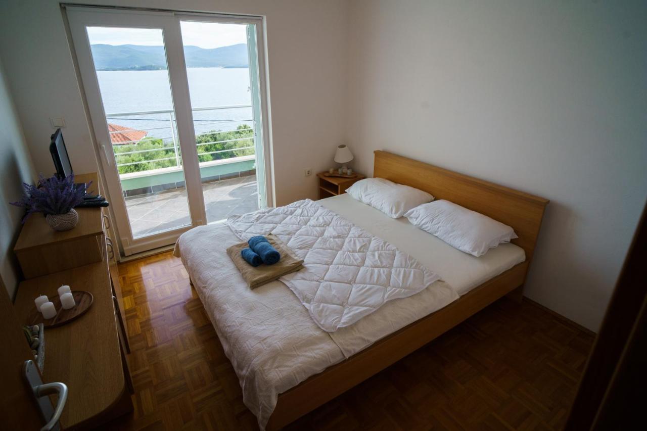 Apartment “Bel Ponte” 코마르나 외부 사진