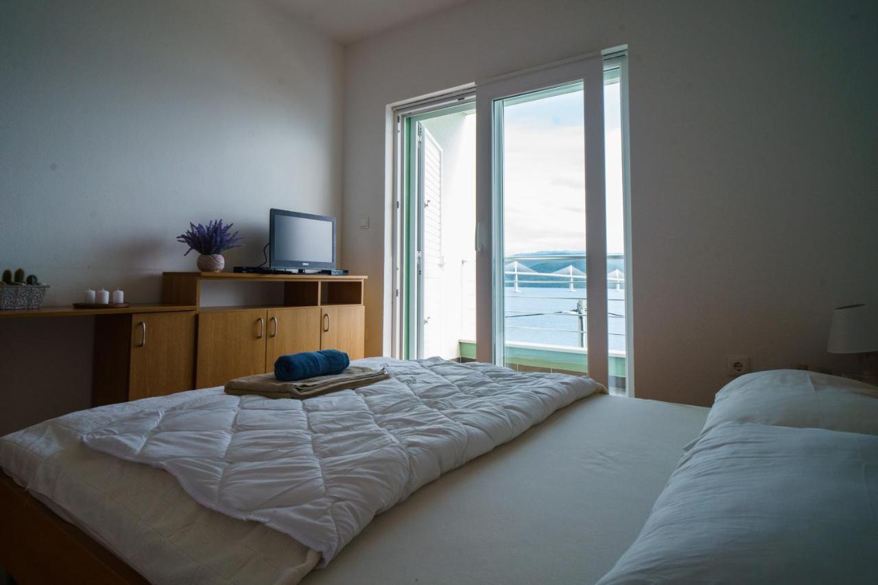 Apartment “Bel Ponte” 코마르나 외부 사진